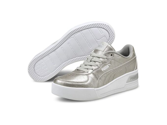 Puma voľnočasová obuv Skye Wedge Metallic Farba: Strieborná
